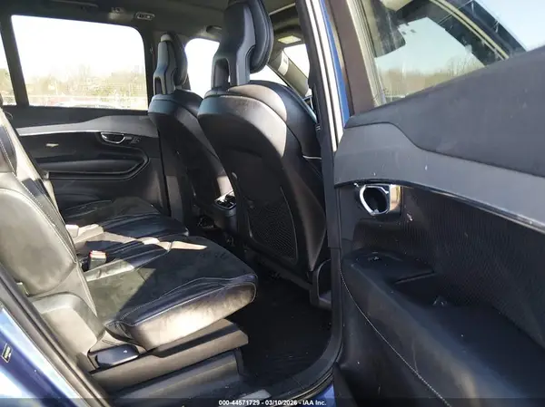 YV4A22PM7G1039558 2016 VOLVO XC90 - Image 8
