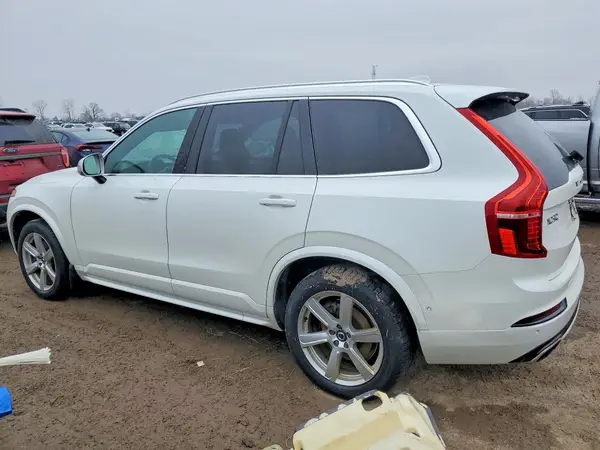 YV4A22PM7K1453237 2019 VOLVO XC90 - Image 2