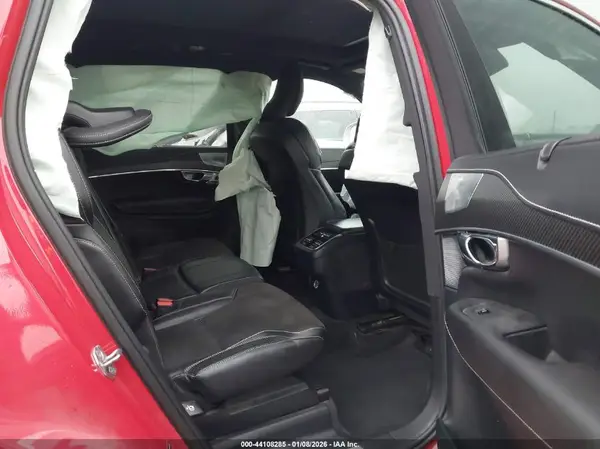 YV4A22PM7K1465632 2019 VOLVO XC90 - Image 8
