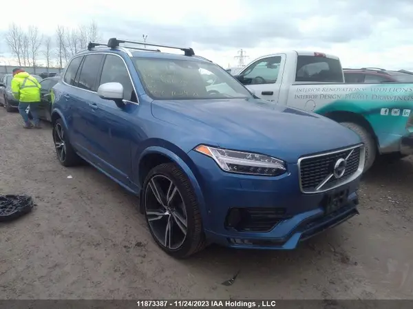 YV4A22PM7K1467574 2019 VOLVO XC90 - Image 1