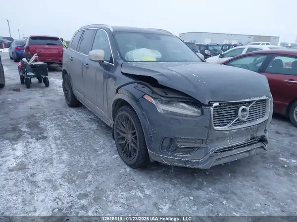 YV4A22PM7K1495505 2019 VOLVO XC90 - Image 1
