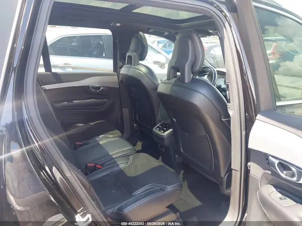 YV4A22PM8J1196037 2018 VOLVO XC90 - Image 8