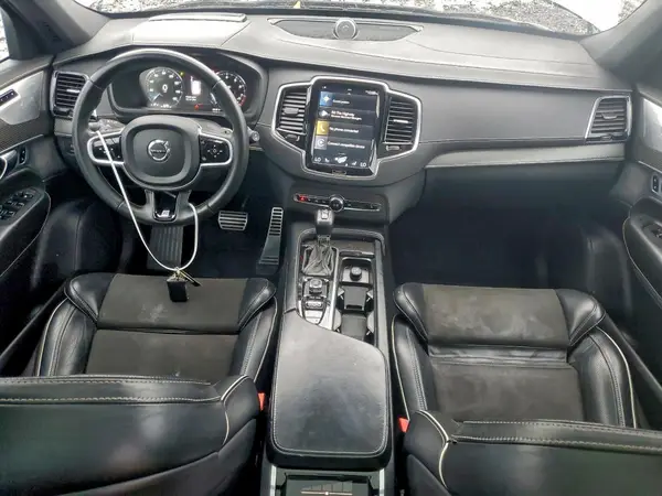 YV4A22PM8K1437029 2019 VOLVO XC90 - Image 8