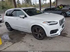 YV4A22PM8K1465395 2019 VOLVO XC90
