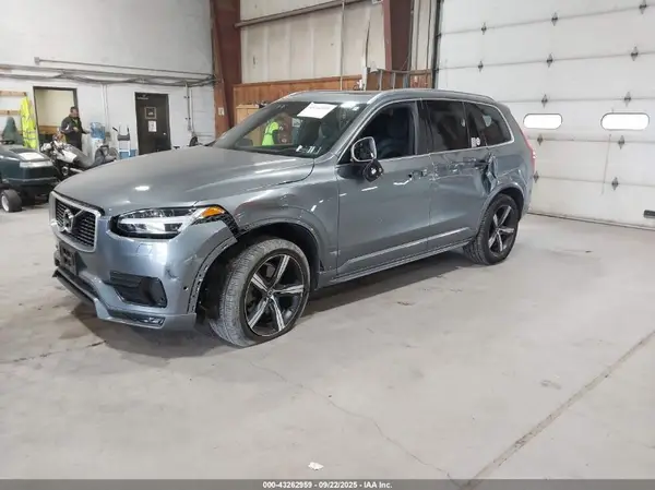 YV4A22PM8K1497635 2019 VOLVO XC90 - Image 2