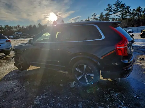 YV4A22PM9G1055096 2016 VOLVO XC90 - Image 2