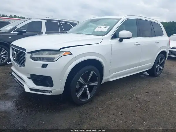 YV4A22PM9G1077163 2016 VOLVO XC90 - Image 2