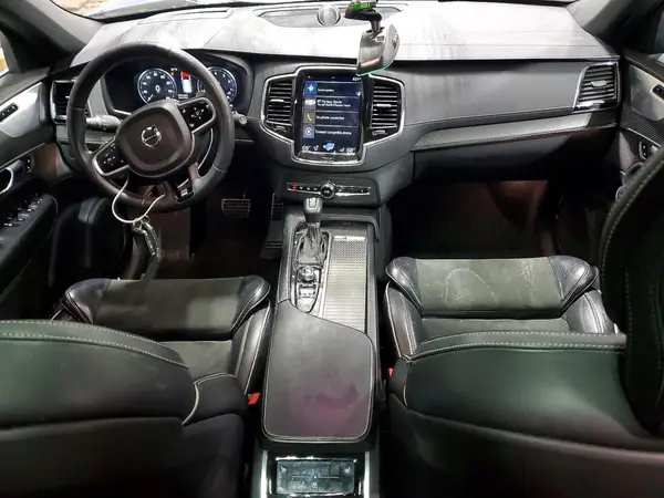 YV4A22PM9K1443941 2019 VOLVO XC90 - Image 8