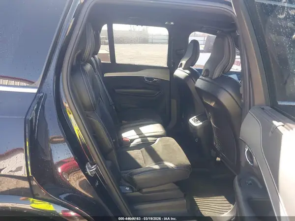 YV4A22PM9K1445558 2019 VOLVO XC90 - Image 8