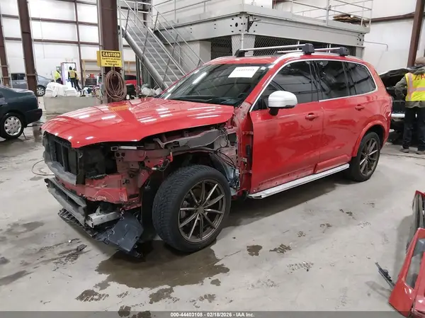 YV4A22PM9K1507895 2019 VOLVO XC90 - Image 2