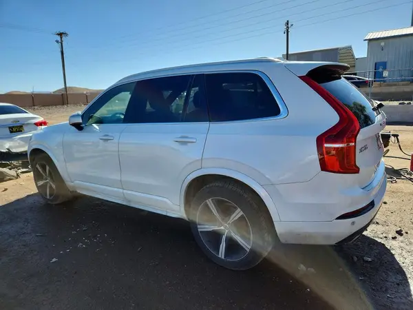 YV4A22PMXG1059190 2016 VOLVO XC90 - Image 2