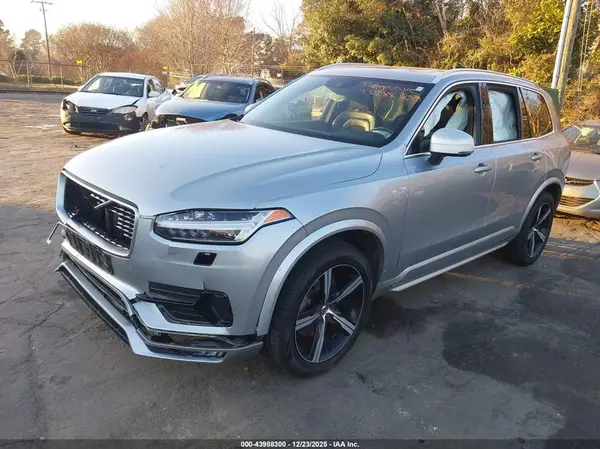 YV4A22PMXH1130230 2017 VOLVO XC90 - Image 2