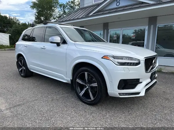 YV4A22PMXJ1205174 2018 VOLVO XC90 - Image 1