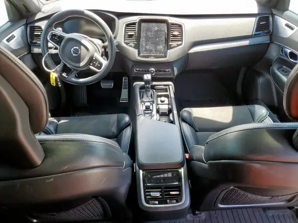 YV4A22PMXJ1366544 2018 VOLVO XC90 - Image 8