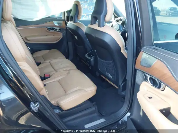 YV4A22PN2G1001776 2016 VOLVO XC90 - Image 8