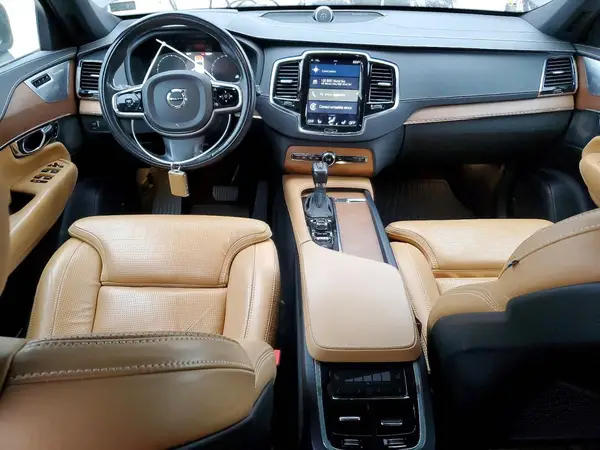 YV4A22PN5G1002811 2016 VOLVO XC90 - Image 8