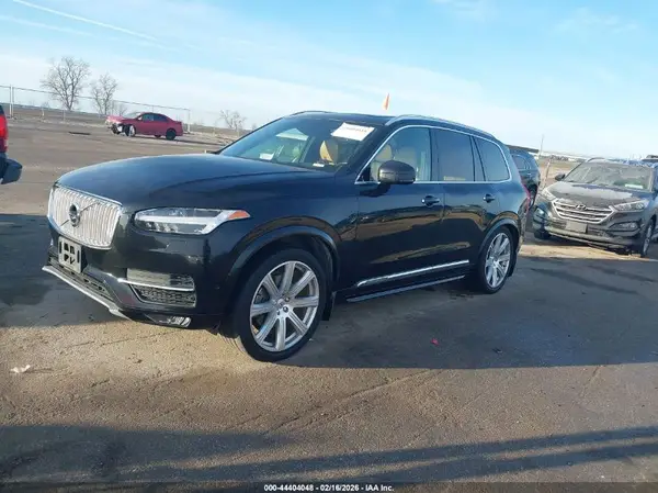 YV4A22PN6G1003014 2016 VOLVO XC90 - Image 2