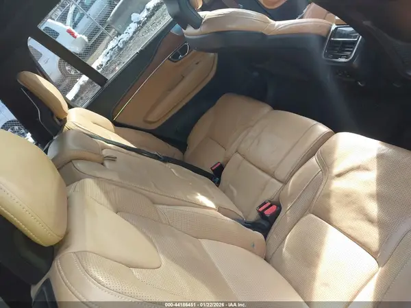 YV4A22PN8G1004147 2016 VOLVO XC90 - Image 8