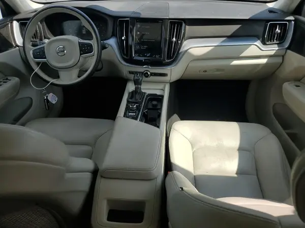 YV4A22RK0K1370020 2019 VOLVO XC60 - Image 8