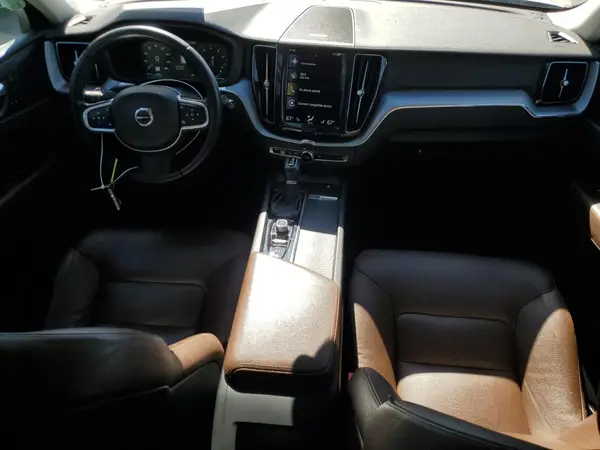 YV4A22RK0K1370244 2019 VOLVO XC60 - Image 8