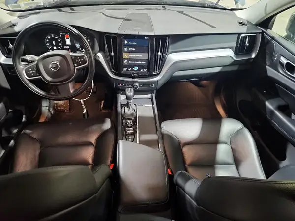 YV4A22RK1K1357566 2019 VOLVO XC60 - Image 8