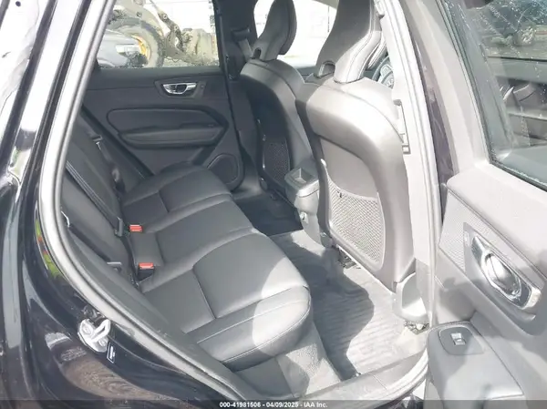 YV4A22RK1K1379891 2019 VOLVO XC60 - Image 8