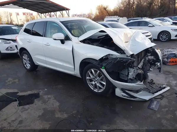 YV4A22RK1M1777251 2021 VOLVO XC60 - Image 1