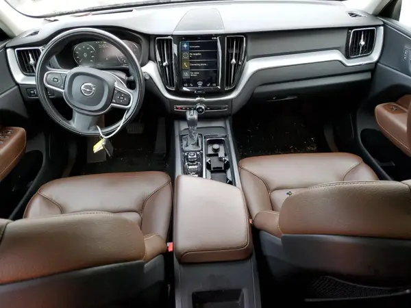 YV4A22RK2J1020760 2018 VOLVO XC60 - Image 8