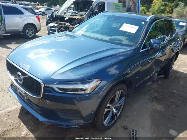YV4A22RK2J1059106 2018 VOLVO XC60 - Image 2