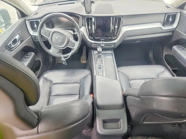 YV4A22RK3J1012408 2018 VOLVO XC60 - Image 8