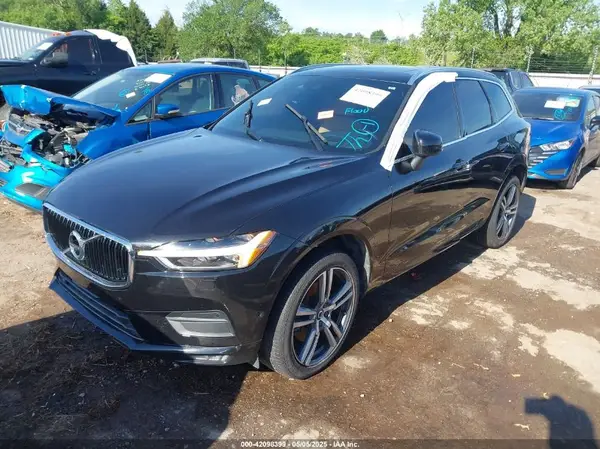YV4A22RK3J1040015 2018 VOLVO XC60 - Image 2
