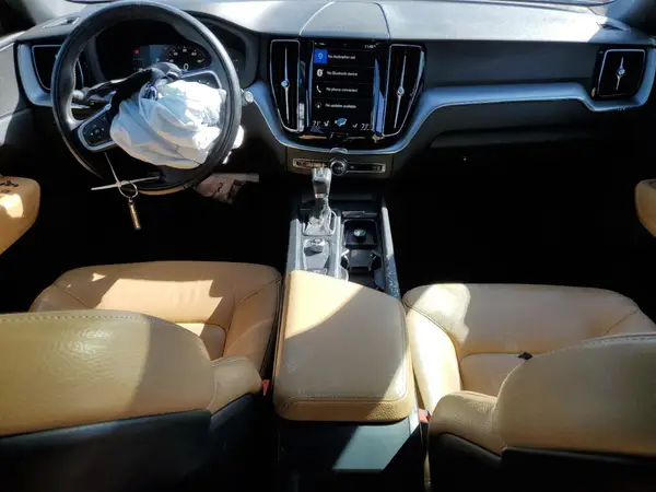 YV4A22RK3J1093426 2018 VOLVO XC60 - Image 8