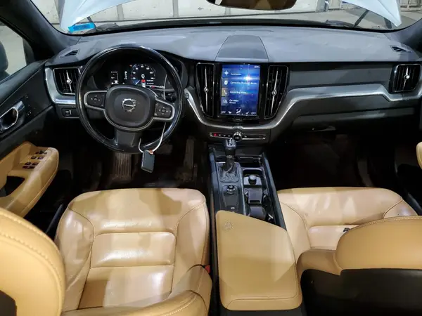 YV4A22RK3J1094253 2018 VOLVO XC60 - Image 8