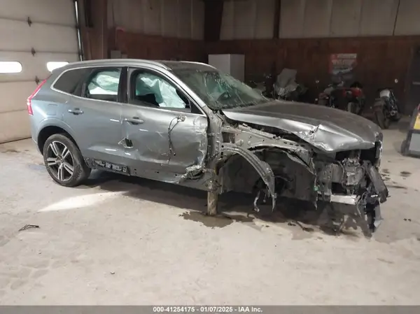 YV4A22RK3L1416053 2020 VOLVO XC60 - Image 1