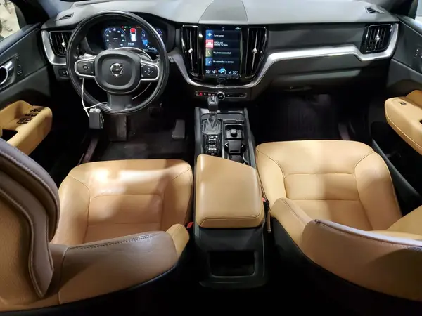 YV4A22RK3L1560413 2020 VOLVO XC60 - Image 8