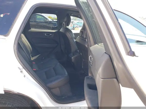 YV4A22RK4J1009100 2018 VOLVO XC60 - Image 8