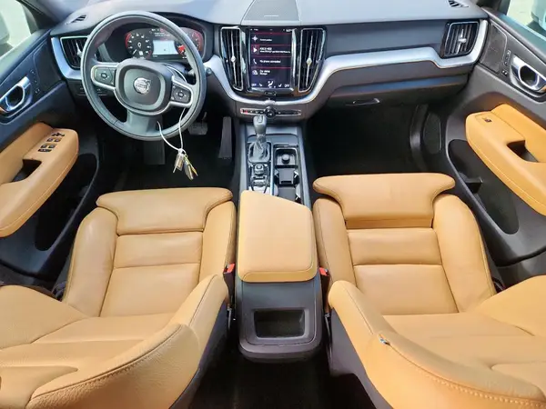 YV4A22RK4K1309737 2019 VOLVO XC60 - Image 8