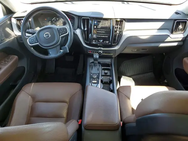 YV4A22RK5K1333688 2019 VOLVO XC60 - Image 8