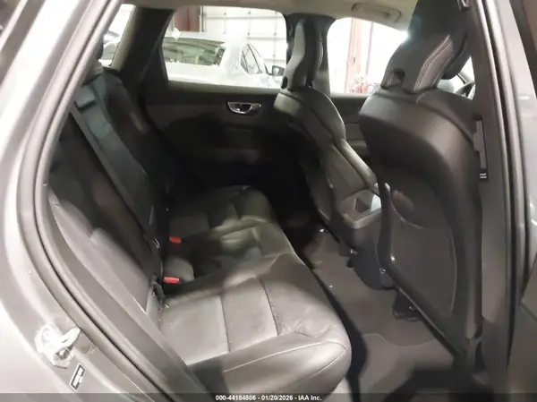 YV4A22RK5L1554760 2020 VOLVO XC60 - Image 8