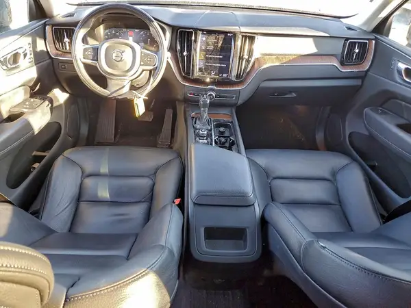YV4A22RK5M1685172 2021 VOLVO XC60 - Image 8