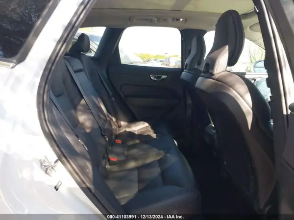 YV4A22RK6L1553603 2020 VOLVO XC60 - Image 8