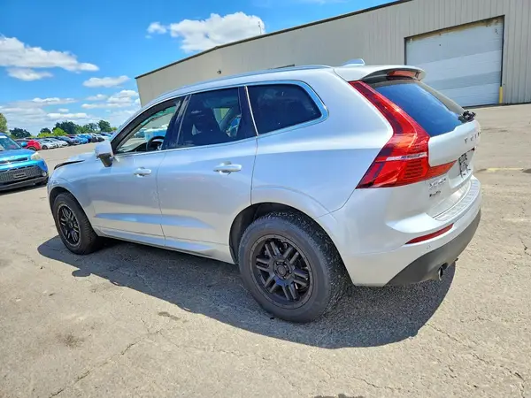 YV4A22RK6M1700567 2021 VOLVO XC60 - Image 2