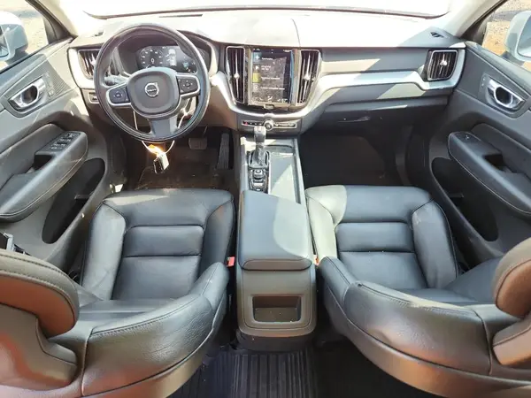 YV4A22RK7J1001881 2018 VOLVO XC60 - Image 8