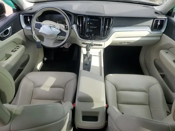 YV4A22RK7J1005767 2018 VOLVO XC60 - Image 8