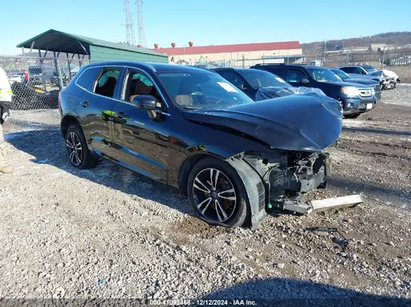 YV4A22RK7K1370385 2019 VOLVO XC60 - Image 1