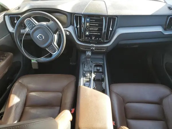YV4A22RK8J1084656 2018 VOLVO XC60 - Image 8