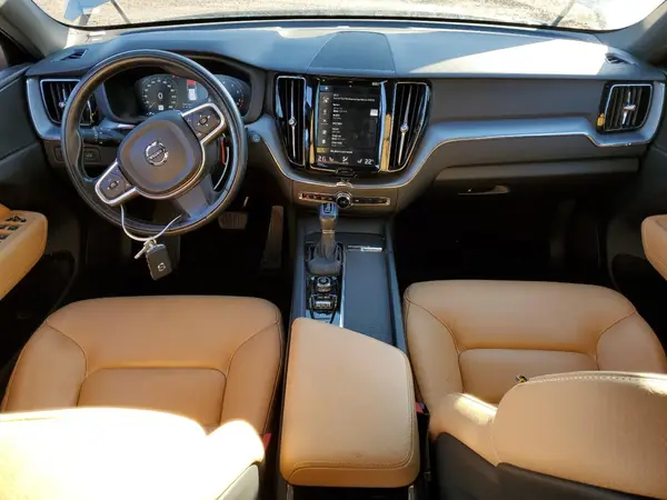 YV4A22RK8K1337296 2019 VOLVO XC60 - Image 8