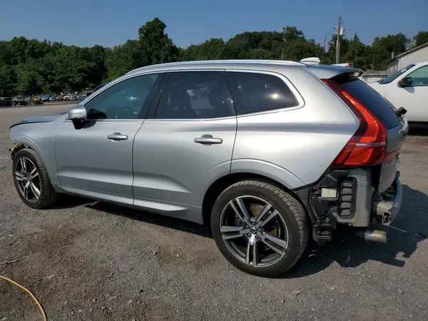 YV4A22RK9J1091048 2018 VOLVO XC60 - Image 2