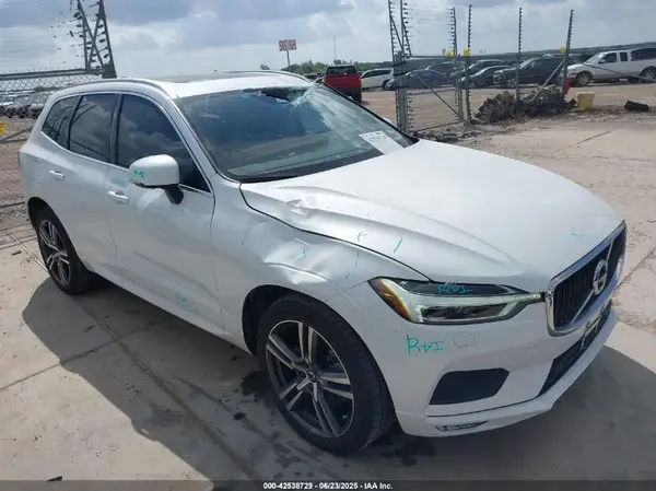 YV4A22RKXL1508888 2020 VOLVO XC60 - Image 1