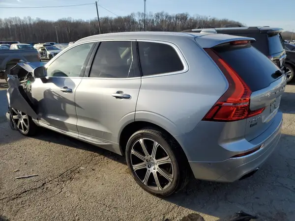 YV4A22RL0J1006641 2018 VOLVO XC60 - Image 2